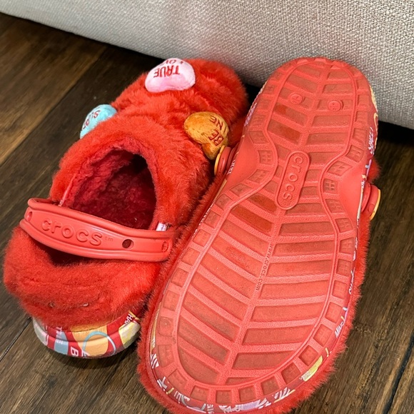 SWEATHEARTS X CROCS Limited Edition Valentines Heart Crocs - Women 6 and Men 4 - Picture 14 of 15